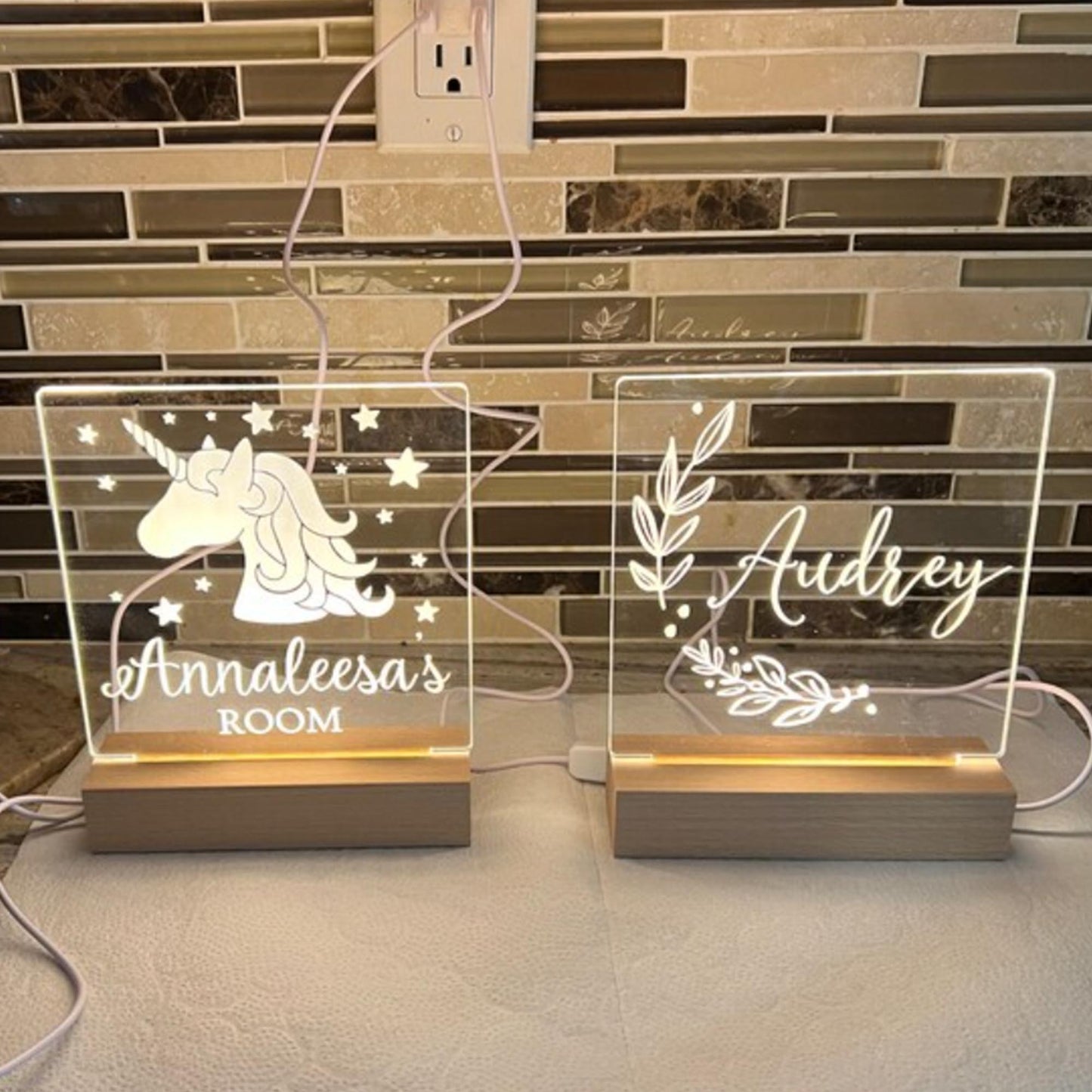 Personalized Wreath Kids Night Light - K&J Keepsakes