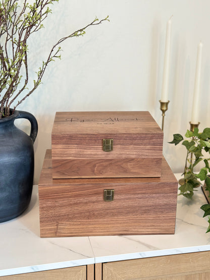 Elegant Wreath Keepsake Box