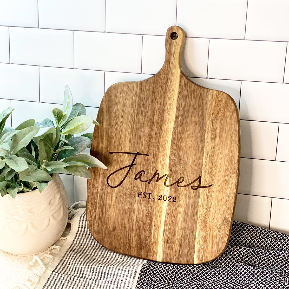 WY – Wood Paddle Shaped Cutting Board – Wyoming engraved